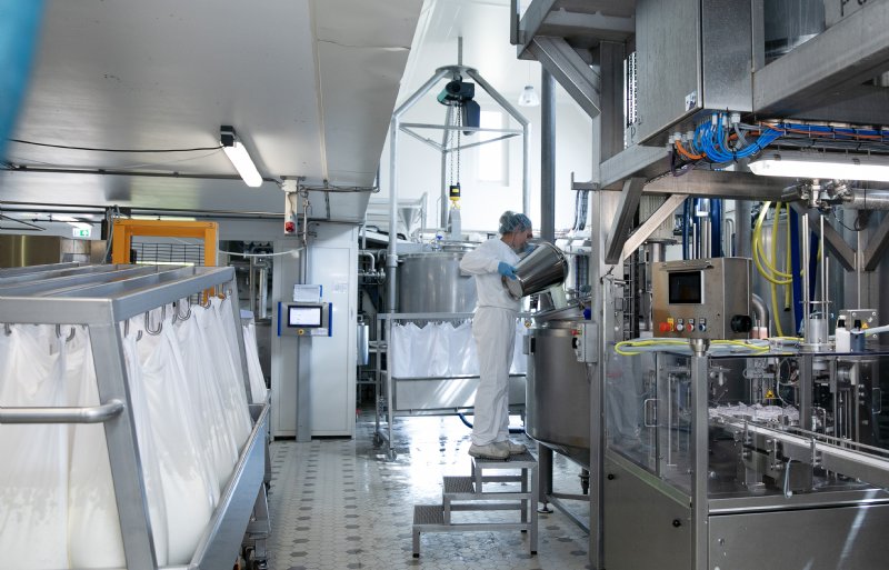 Raw Milk Company belevert onder meer alle vijfhonderd Plus-supermarkten.