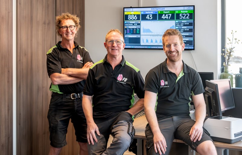 Nico (58), Peter (59) en Mike (31) Wit van Wit Flowerbulbs in 't Veld