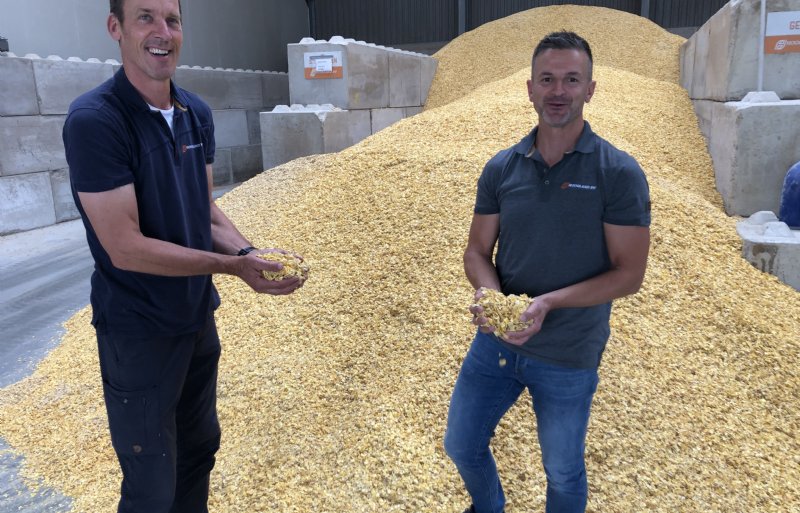 Camiel Hoogland en Andries Sneep, directeuren Hoogland BV Veevoeders in Leeuwarden