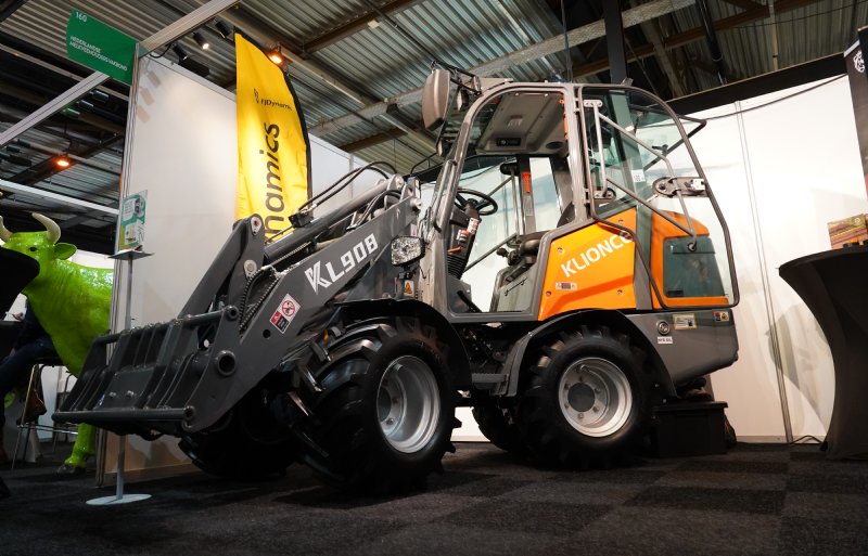 De minishovel van Klionce komt naar Nederland.