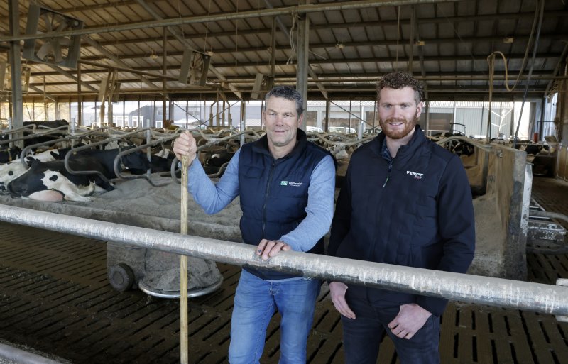 Arnold en Tom van de Breemer, melkveehouders in Soest