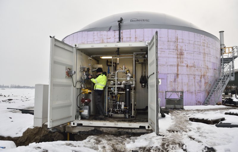 Voor de bouw van de monomestvergister moest Joost van Dieijen veel aanpassingen doen aan de elektra op het bedrijf.

