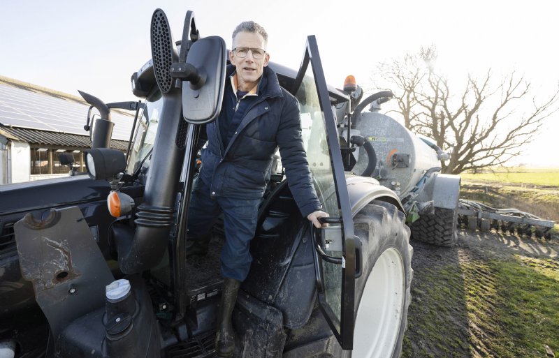 Gerrit de Boer, melkveehouder in Britsum (FR)