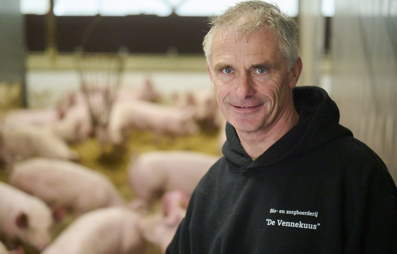 Henri van de Ven, biologische varkenshouder in Wintelre (NB)