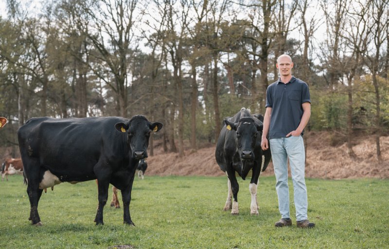 Matthé Kraaijvanger houdt de melkgift op 7.000 kilo per koe.