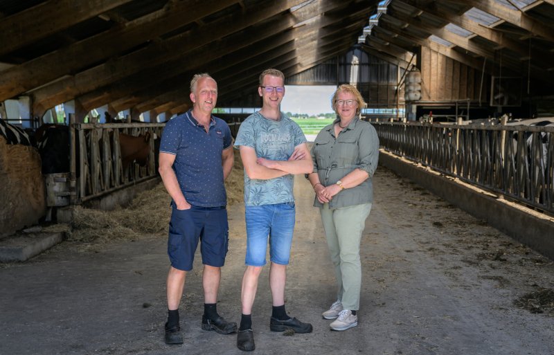 Niels, Bram en Marga Klaver hebben een melkveebedrijf met 200 koeien in Noord-Holland.