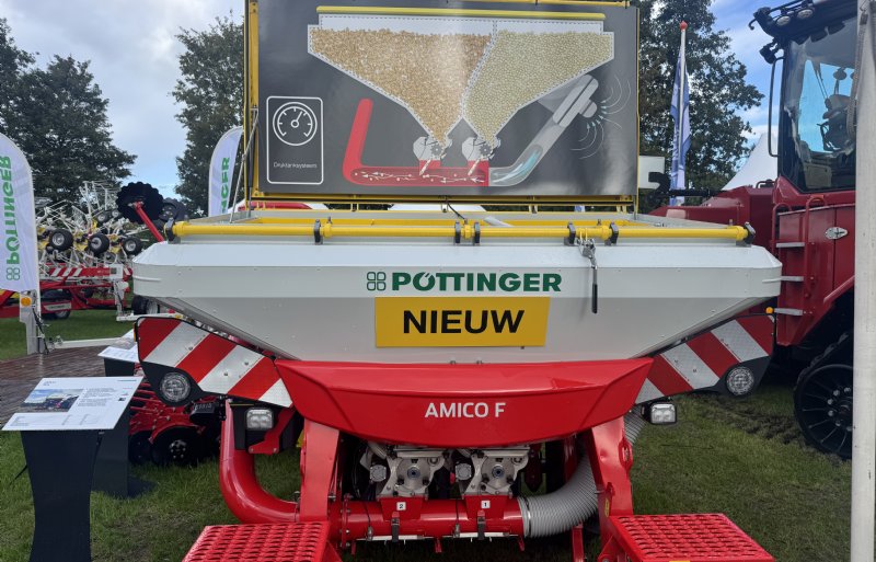 Twee producten tegelijk zaaien vanuit de fronttank.