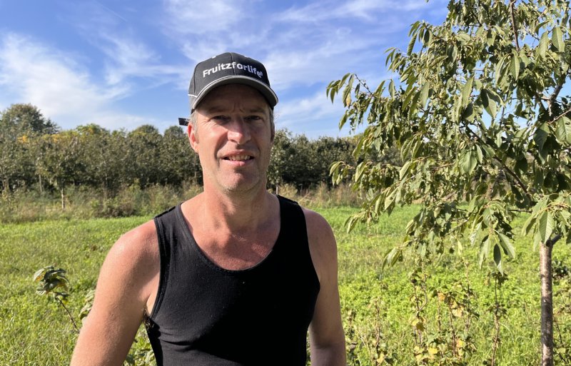 Volgens Sjef van Dongen moeten boeren zich meer gaan bezighouden met commercie.