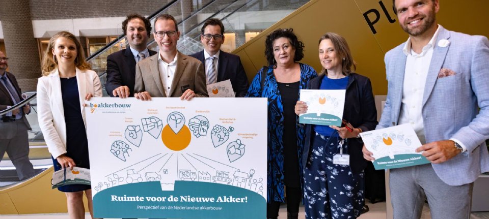 BO Akkerbouw overhandigt perspectiefnota aan Tweede Kamer